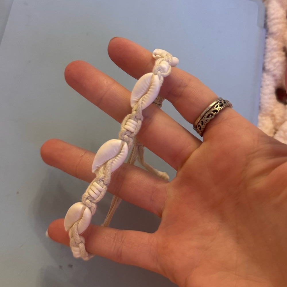 White Shell Bracelet